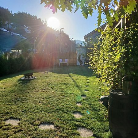 Familienfreundliches-Luxus-Bahnwaerterhaus Villa Schiltach Luaran gambar