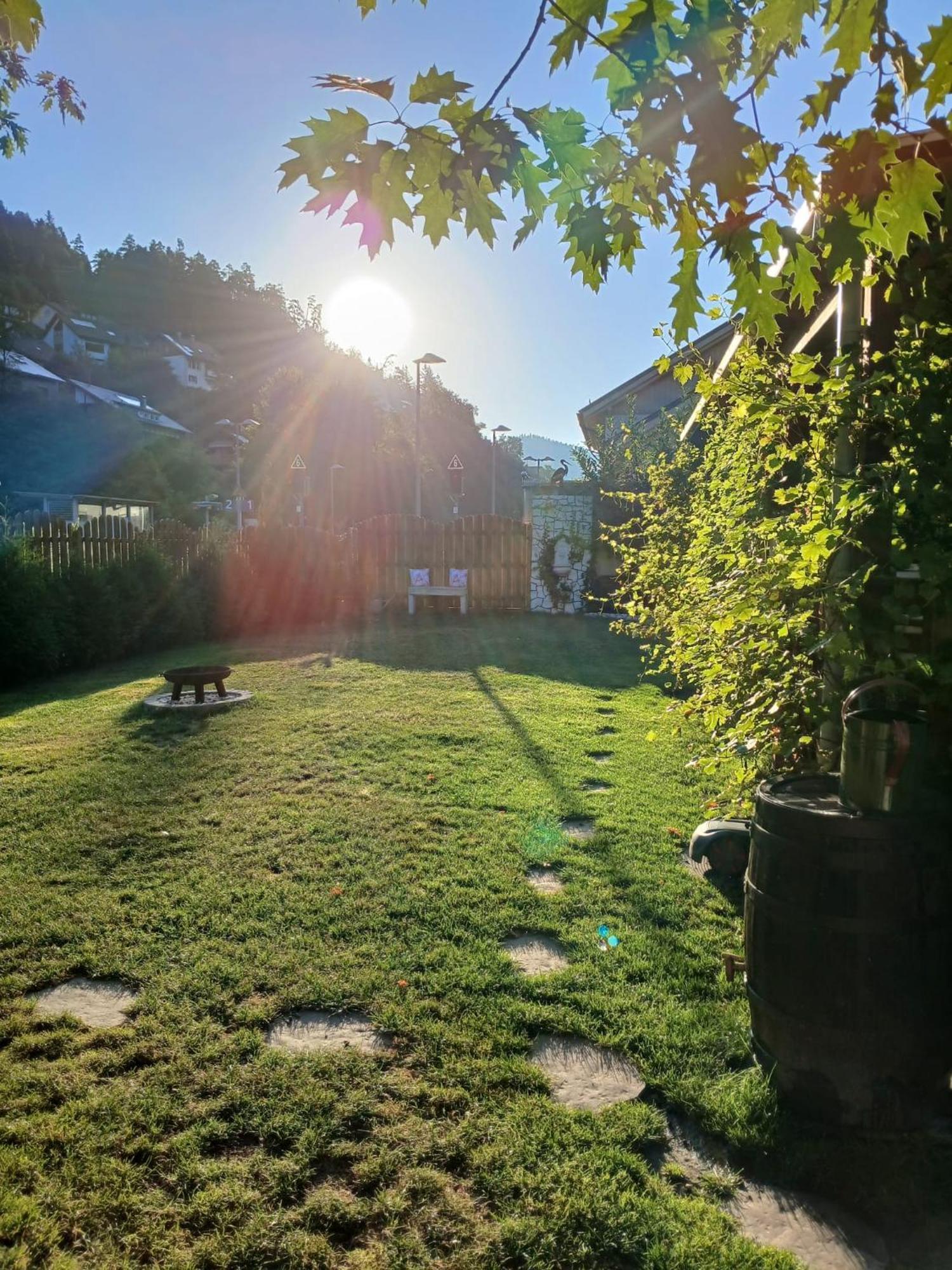 Familienfreundliches-Luxus-Bahnwaerterhaus Villa Schiltach Luaran gambar